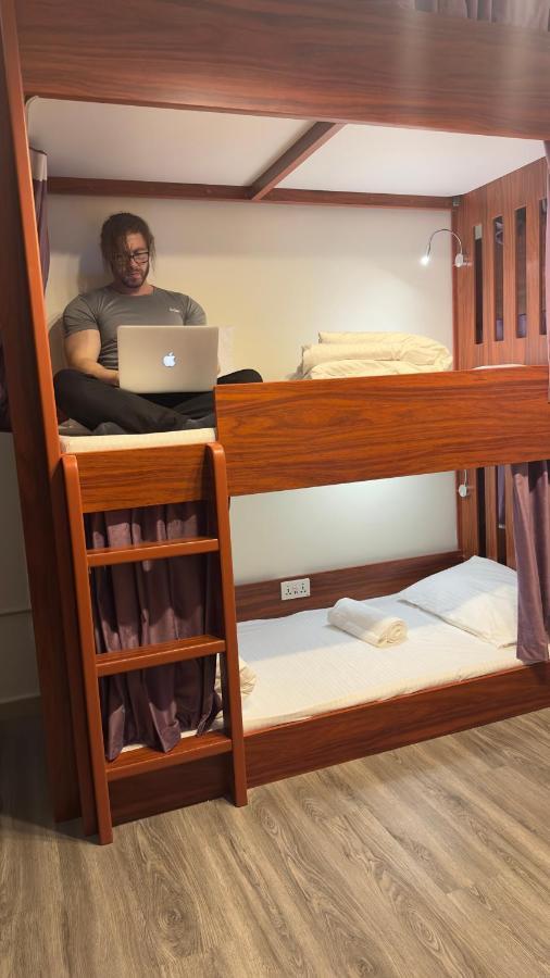 A Pousada Business Backpackers Jbr Dubai Exterior foto